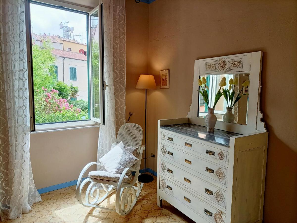 La Terrazza Nel Cuore Di Capoliveri Bagian luar foto