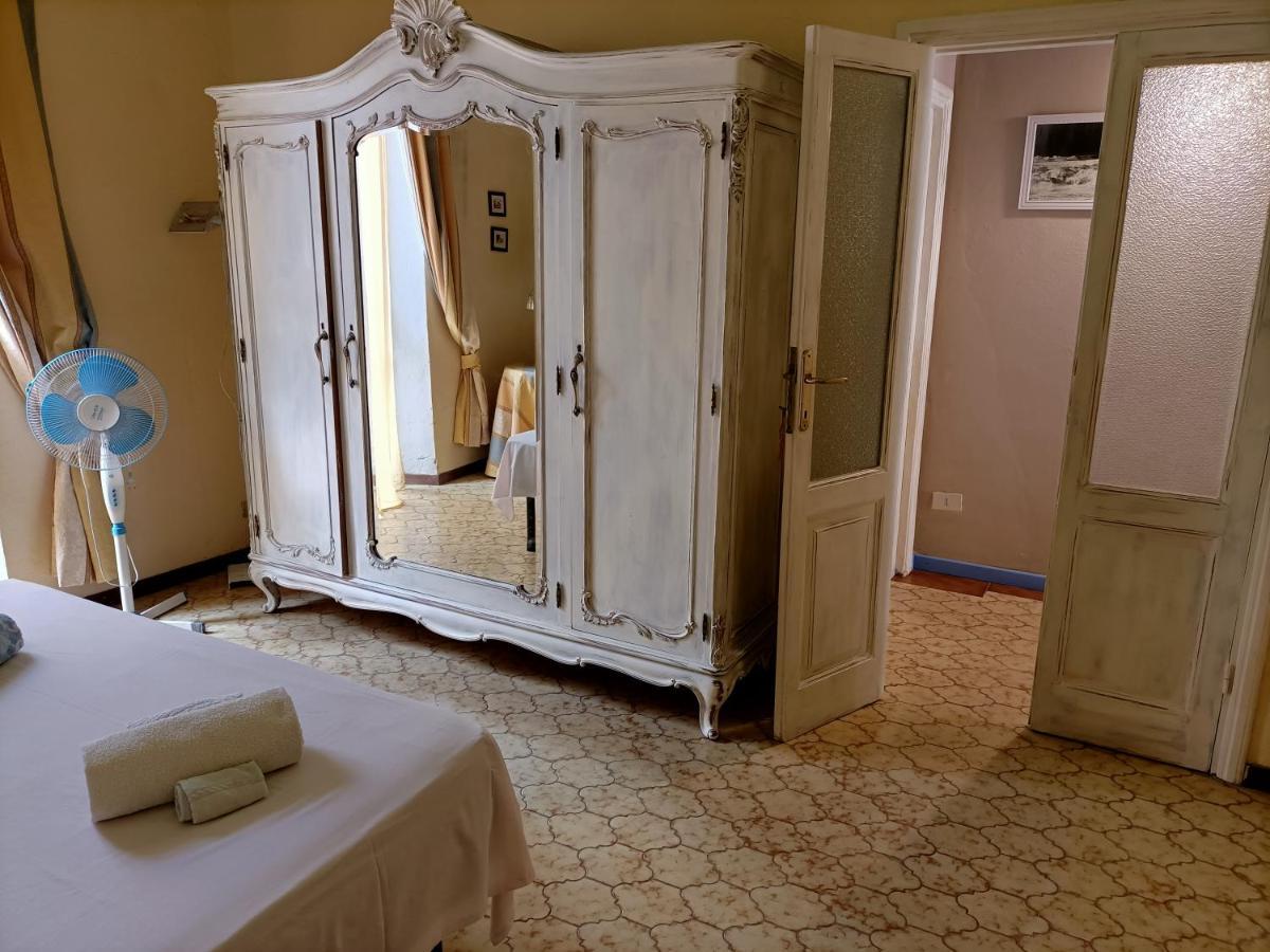 La Terrazza Nel Cuore Di Capoliveri Bagian luar foto