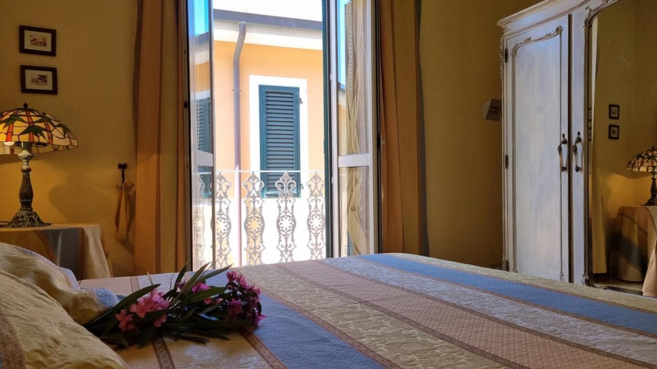 La Terrazza Nel Cuore Di Capoliveri Bagian luar foto