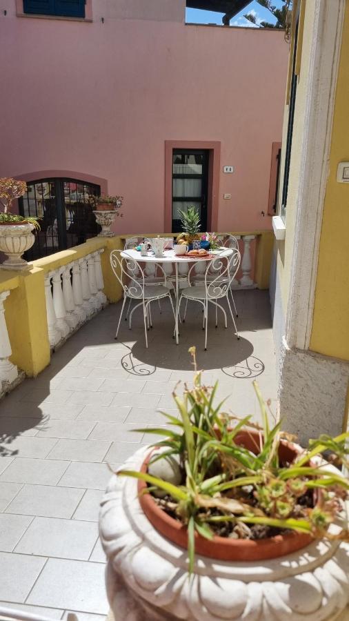 La Terrazza Nel Cuore Di Capoliveri Bagian luar foto