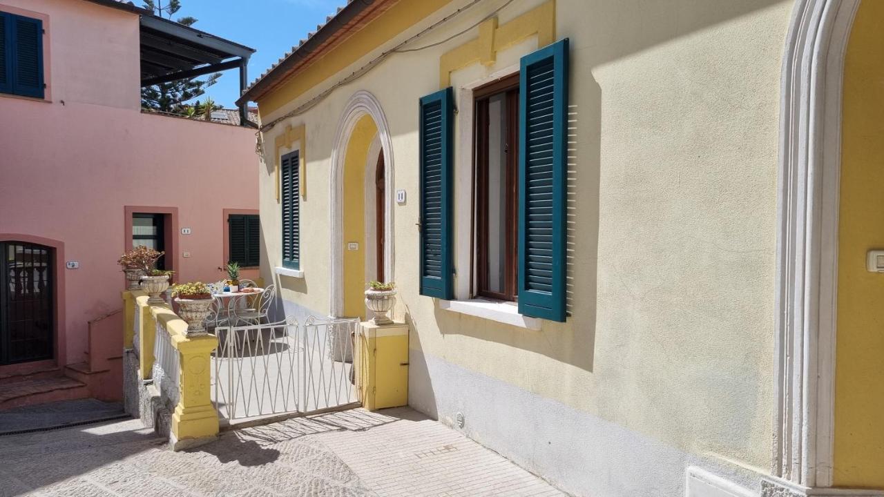 La Terrazza Nel Cuore Di Capoliveri Bagian luar foto