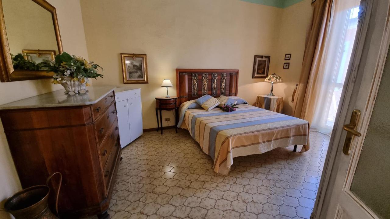 La Terrazza Nel Cuore Di Capoliveri Bagian luar foto